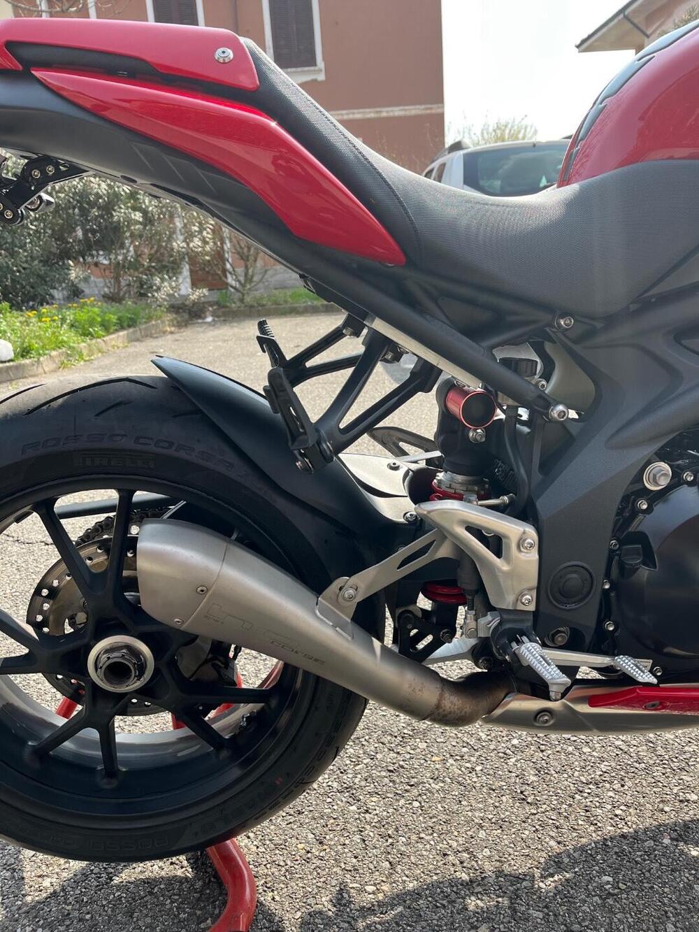 Triumph Speed Triple 1050 (2011 - 13) (4)