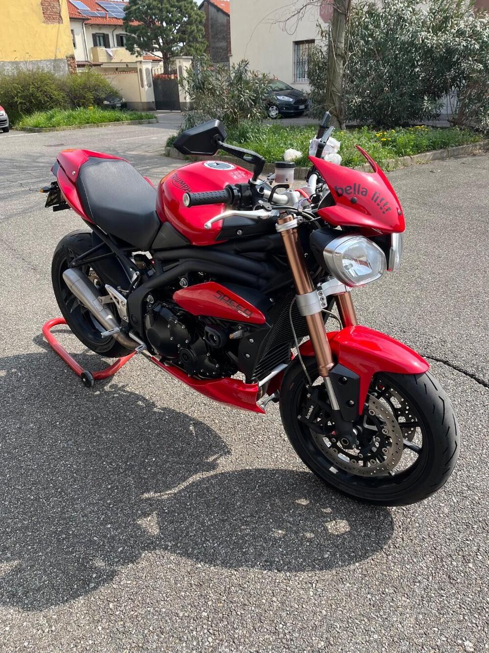 Triumph Speed Triple 1050 (2011 - 13) (9)
