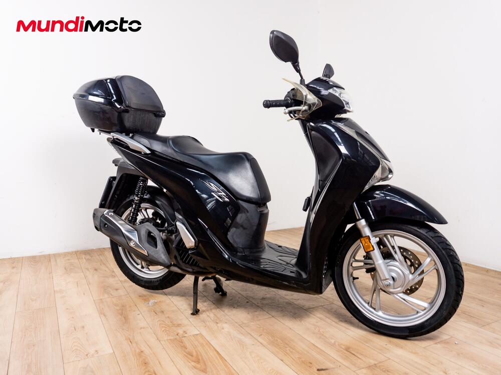 Honda SH 150i ABS (2013 - 16) (2)