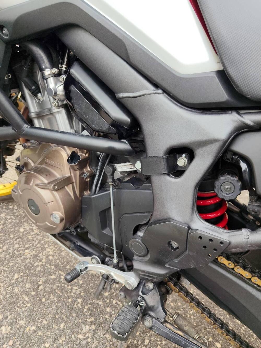 Honda Africa Twin CRF 1000L (2016 - 17) (5)