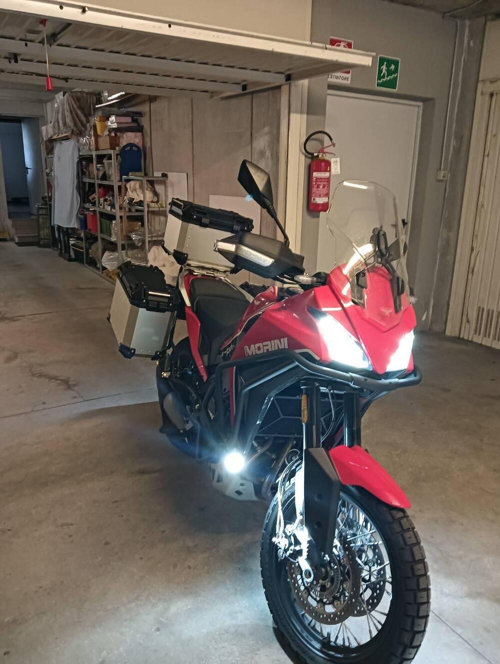 Moto Morini X-Cape 650 (2021 - 26) (2)