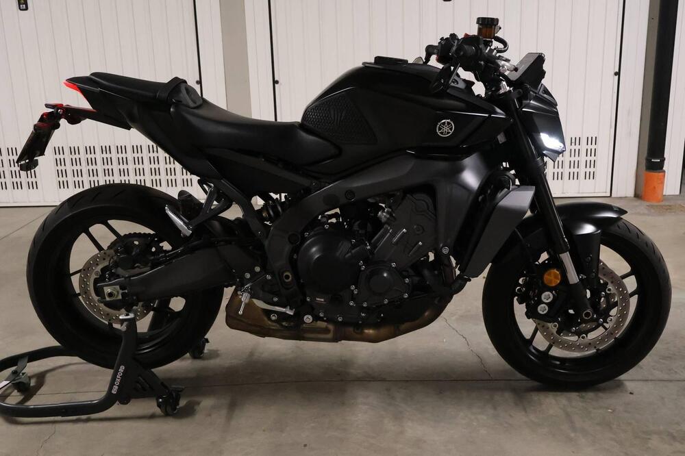 Yamaha MT-09 (2024 - 26) (4)