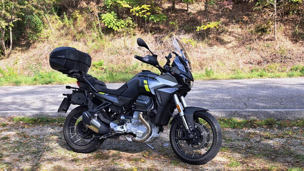 Moto Guzzi Stelvio (2024 - 26) (3)