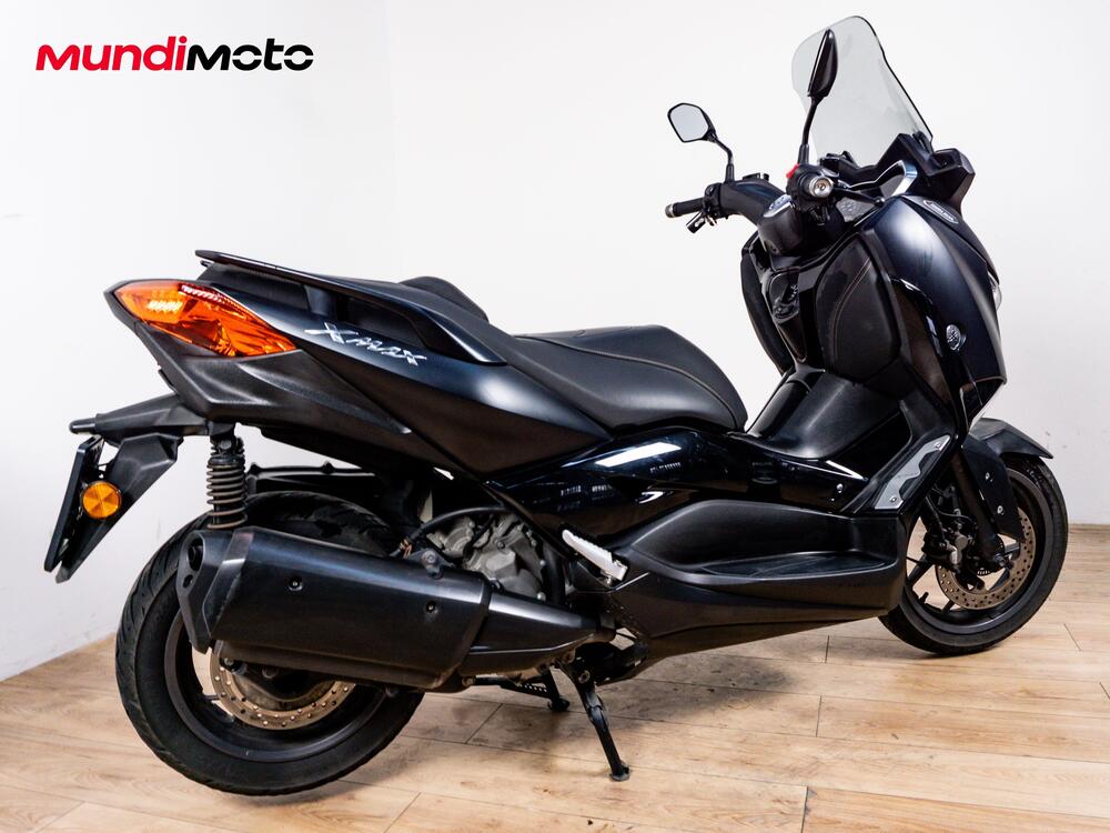 Yamaha X-Max 250 Iron Max ABS (2016) (3)