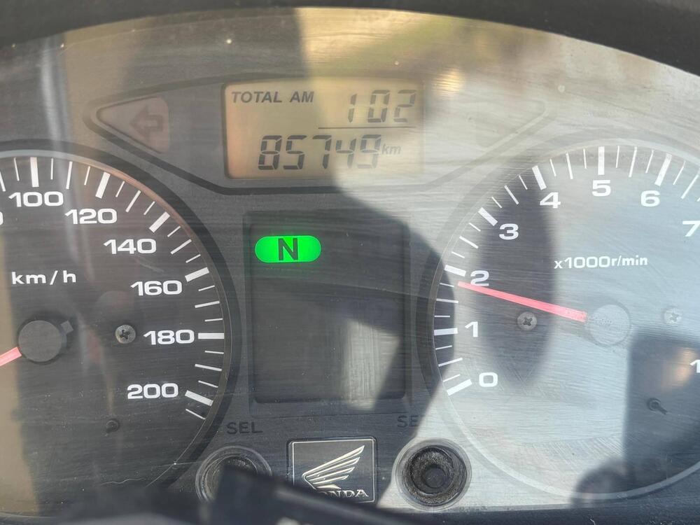 Honda Deauville 700 ABS (9)