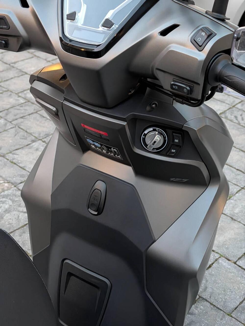 Voge Sfida SR16 125 (2025 - 26) (2)