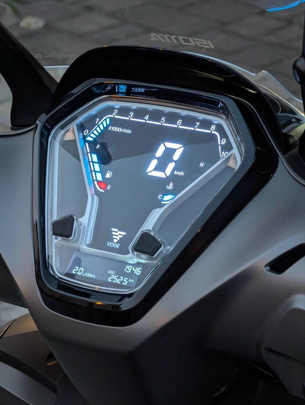 Voge Sfida SR16 125 (2025 - 26) (5)