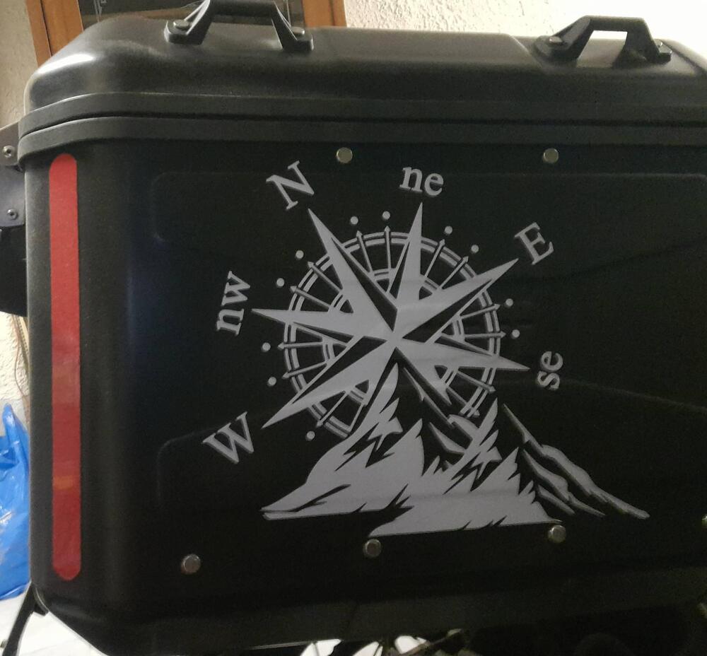 Coppia borse rigide GIVI trekker dolomiti (2)