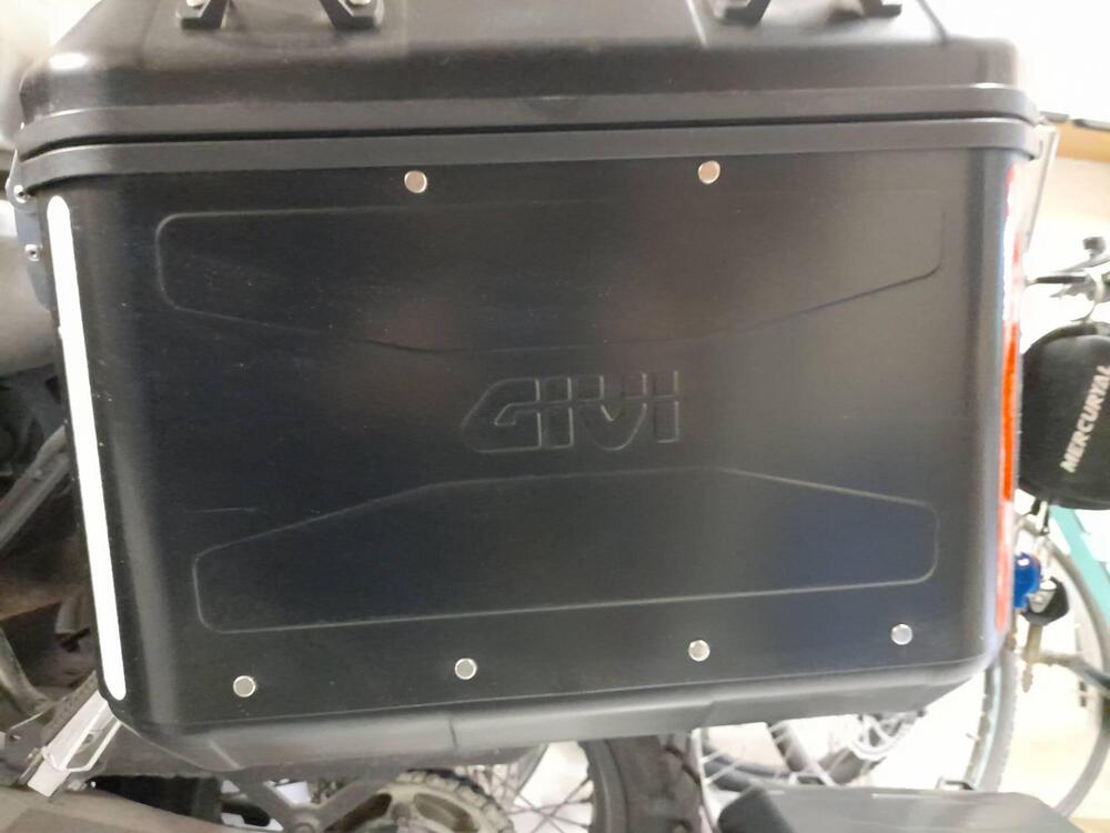 Coppia borse rigide GIVI trekker dolomiti