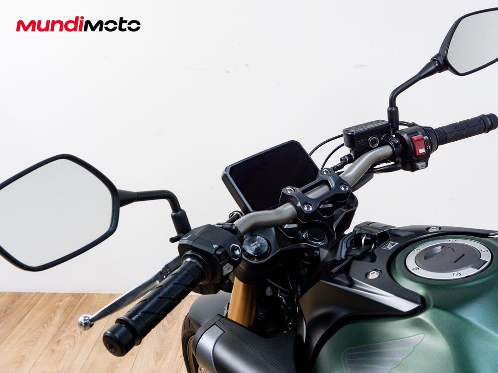 Honda CB 650 R E-Clutch (2024 - 26) (11)