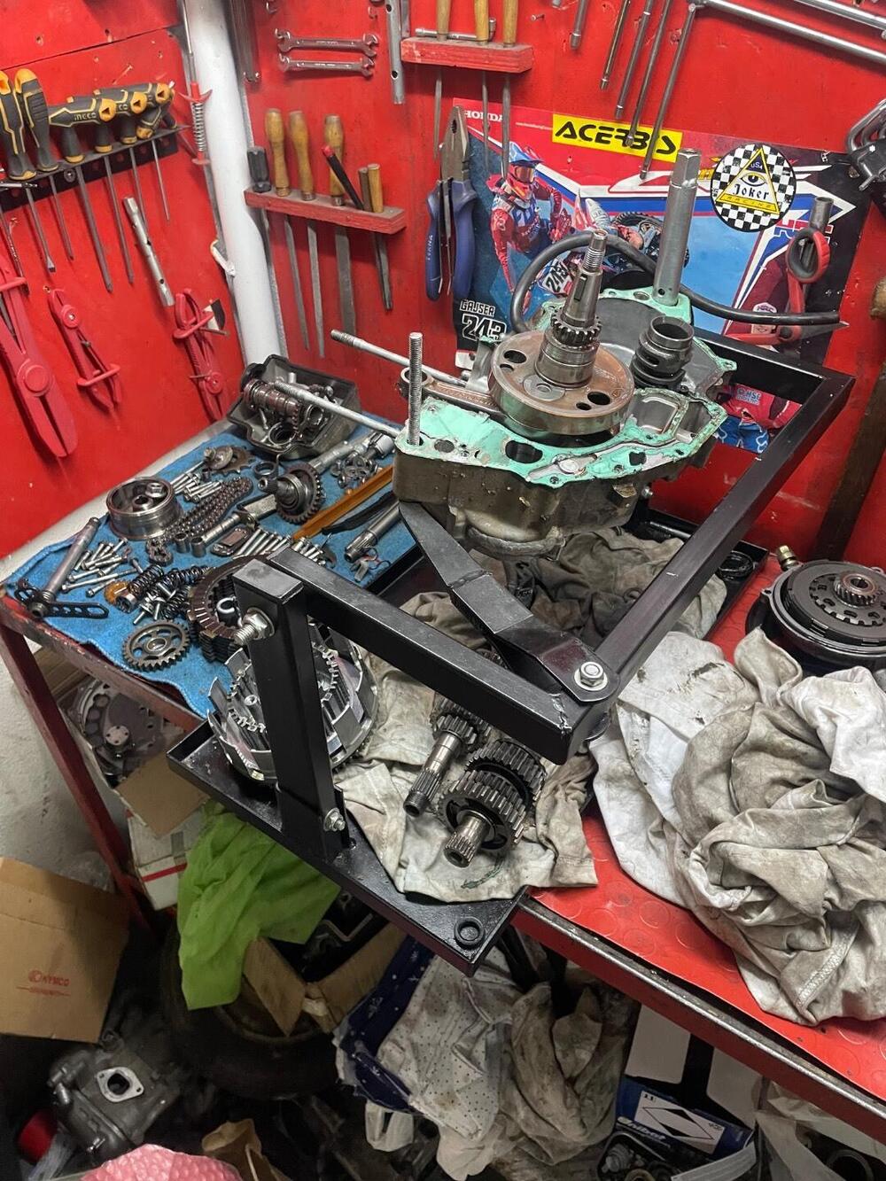 Honda CRF 250R (2006) (3)