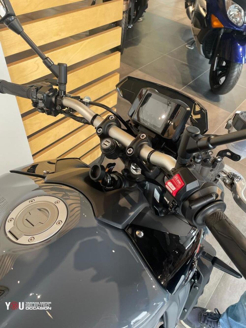 Yamaha MT-09 (2021 - 23) (9)