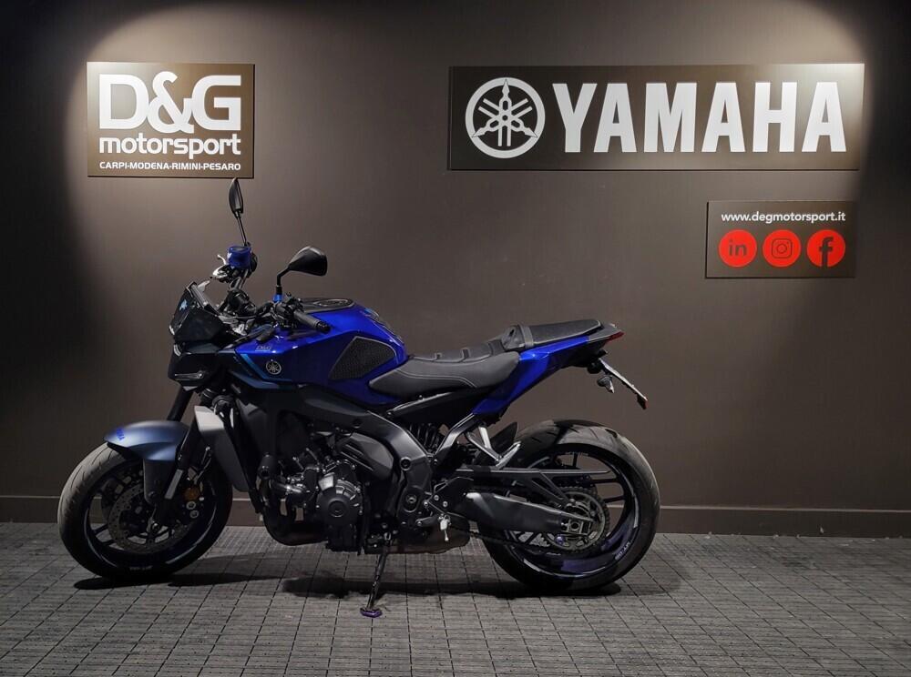 Yamaha MT-09 Y-AMT (2024 - 26) (4)