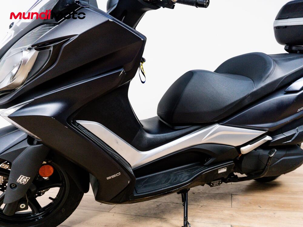 Kymco Downtown 350i TCS (2021 - 25) (7)