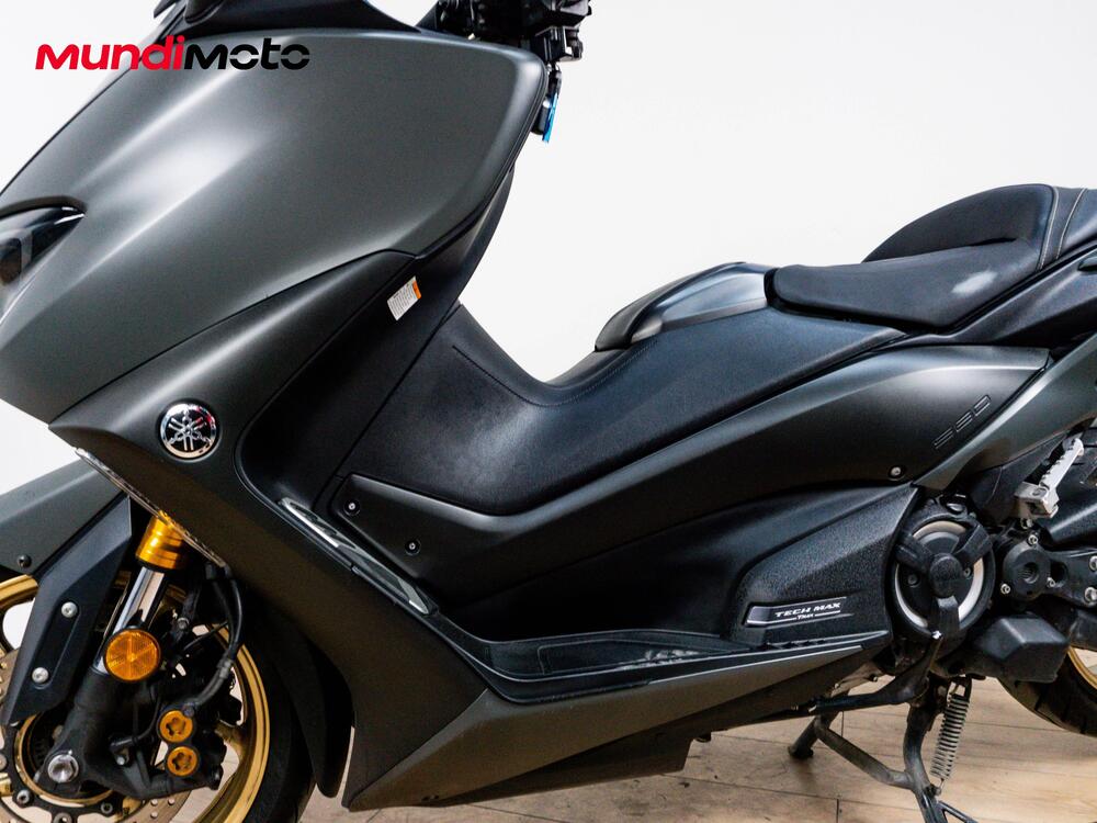 Yamaha T-Max 560 Tech Max (2020) (9)