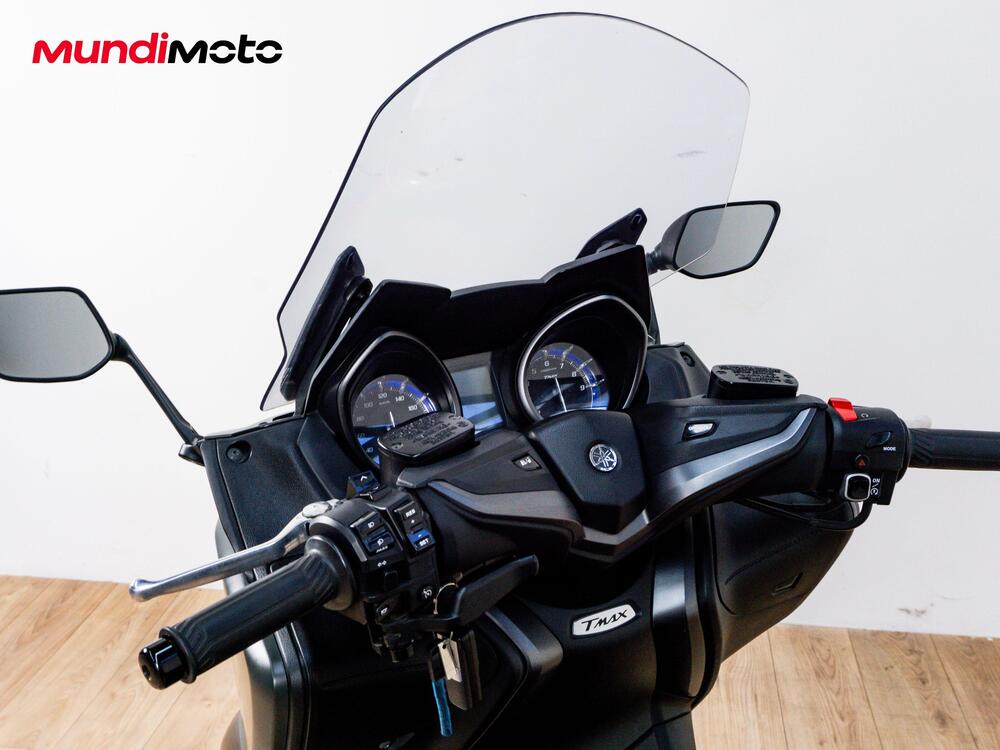 Yamaha T-Max 560 Tech Max (2020) (11)
