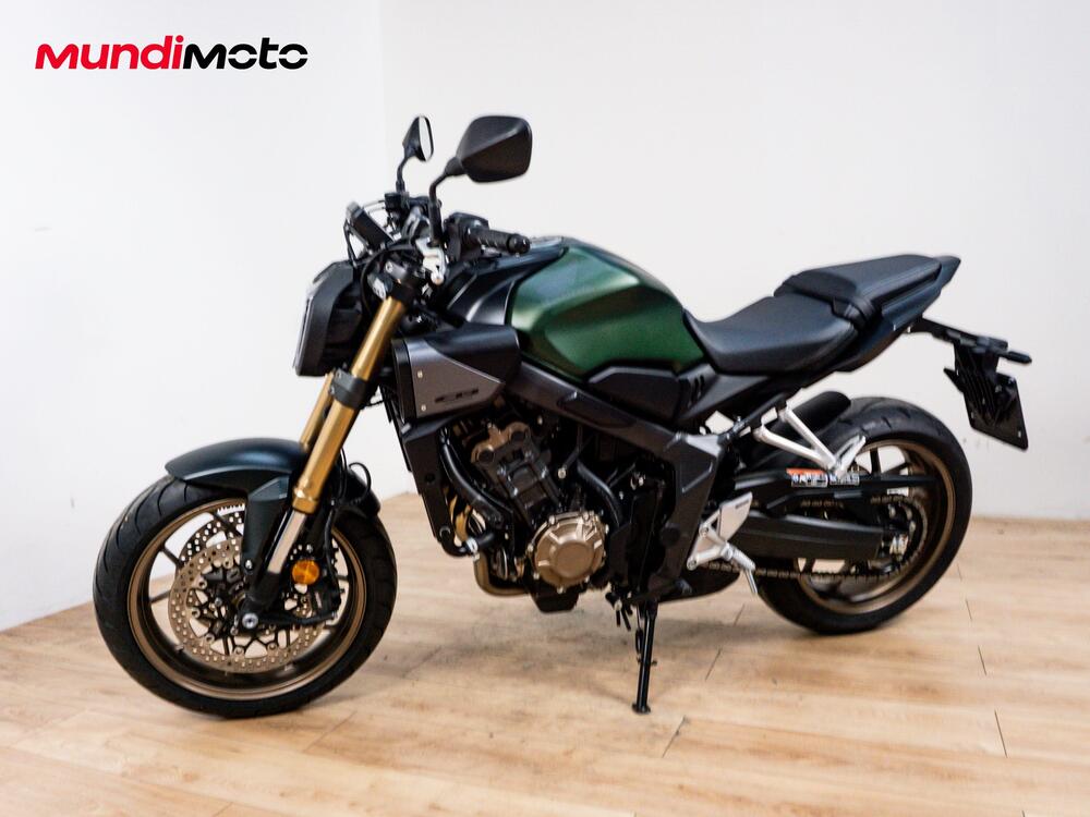 Honda CB 650 R E-Clutch (2024 - 26) (8)