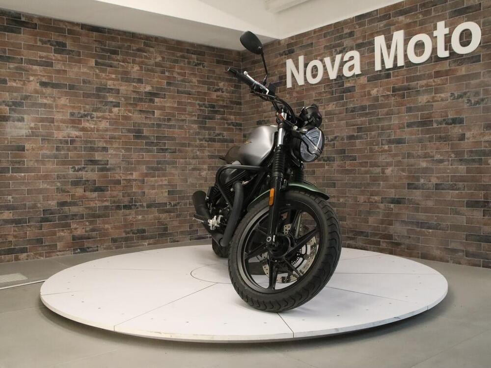 Moto Guzzi V7 Stone (2021 - 24) (7)