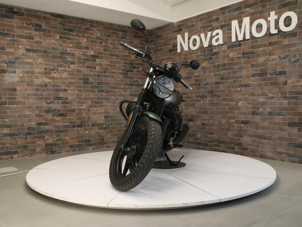 Moto Guzzi V7 Stone (2021 - 24) (5)