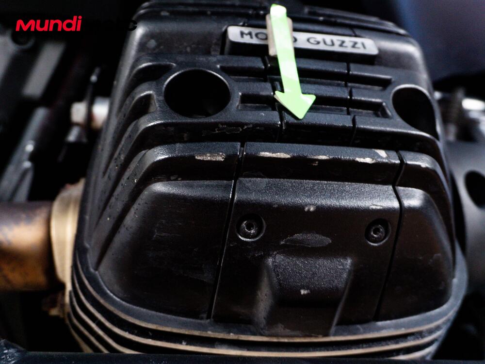 Moto Guzzi V85 TT (2024 - 26) (14)