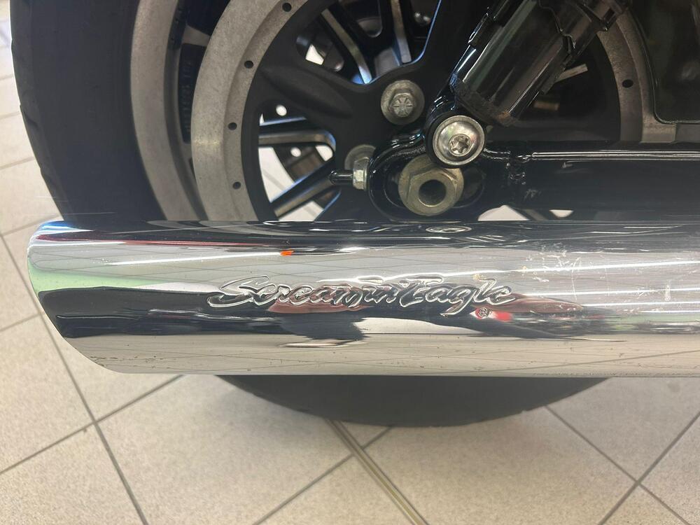 Harley-Davidson 883 R (2008 - 16) - XL 883R (8)