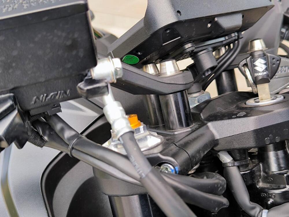 Suzuki GSX-8R (2024 - 26) (13)