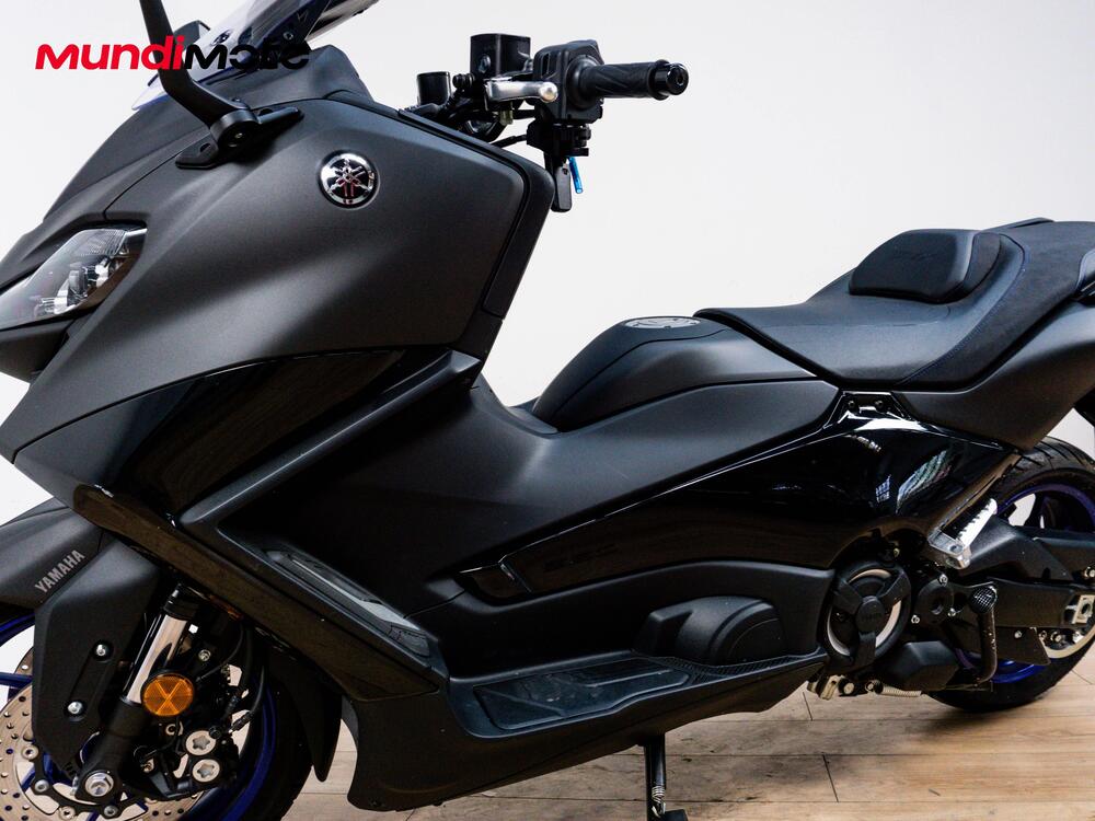 Yamaha T-Max 560 Tech Max (2025 - 26) (9)