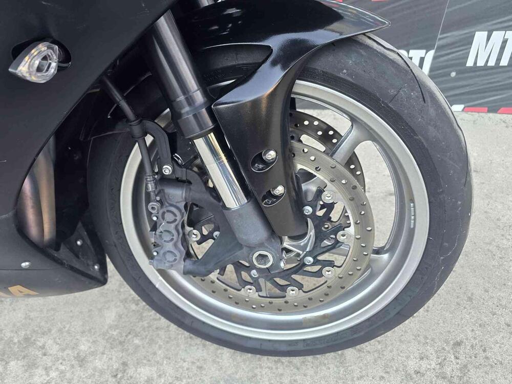 Yamaha YZF R1 (2009 - 11) (4)