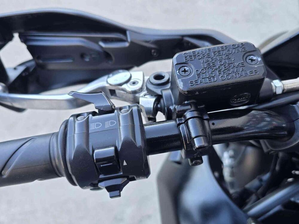 Ducati Hypermotard 796 (2012) (15)