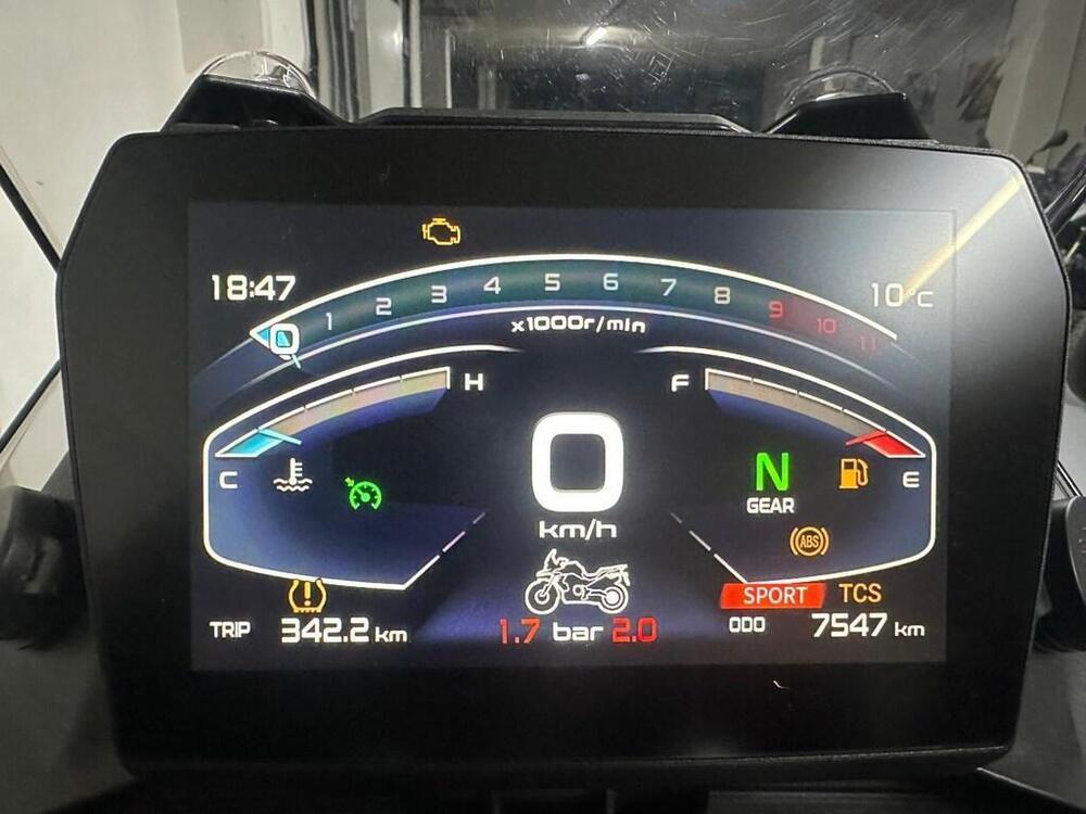 Voge Valico 900DSX (2024 - 26) (3)