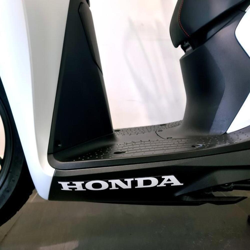 Honda SH 150 Sport (2026) (10)