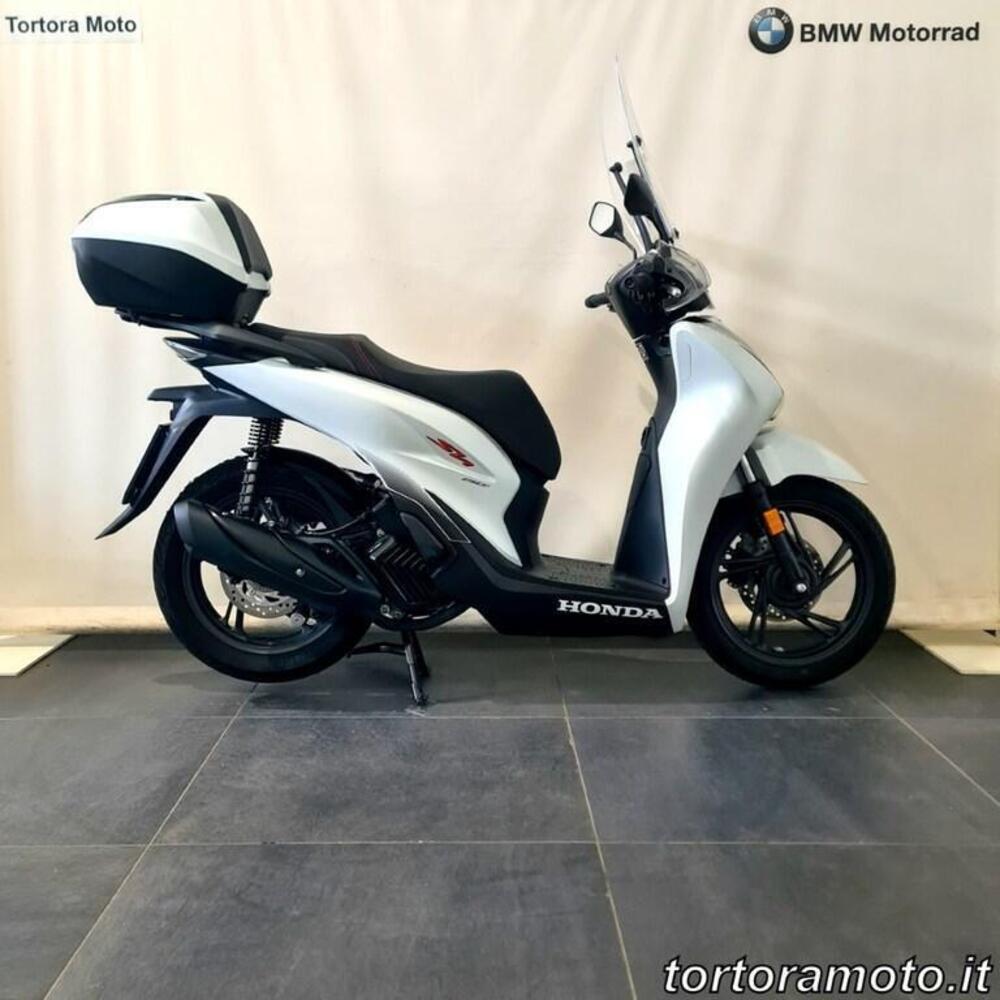 Honda SH 150 Sport (2026) (2)