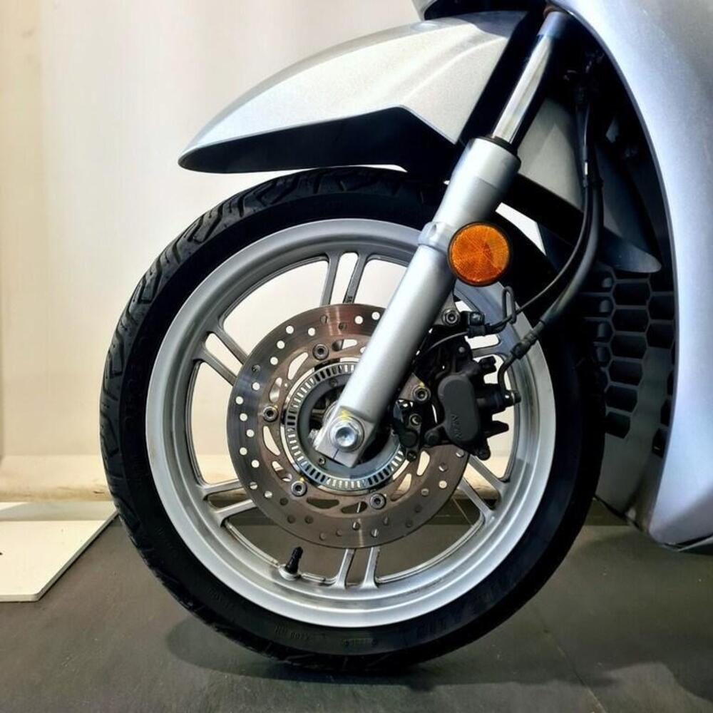 Honda SH 300 i ABS (2016 - 20) (7)