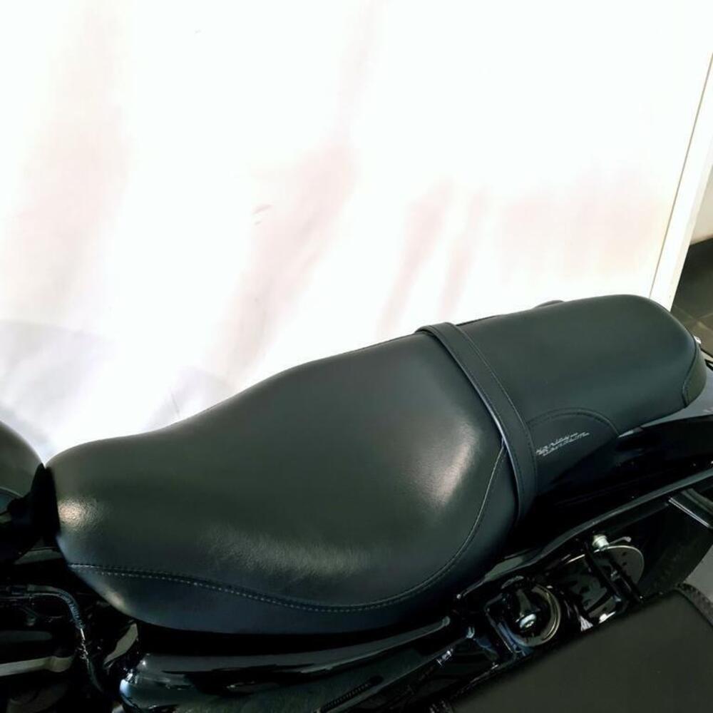 Harley-Davidson 883 Iron (2012 - 14) - XL 883N (12)