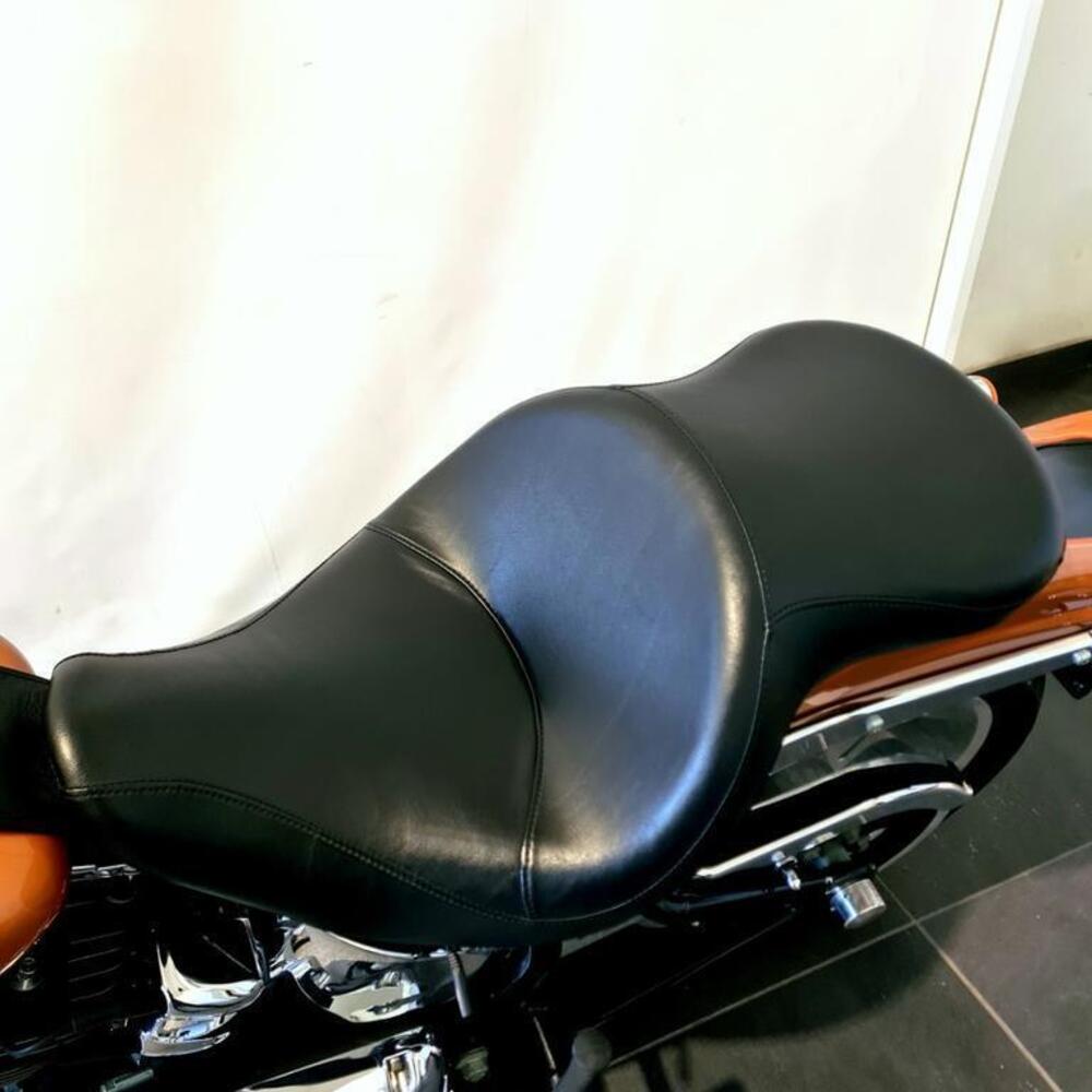 Harley-Davidson 1584 Rocker (2008 - 09) - FXCW (14)