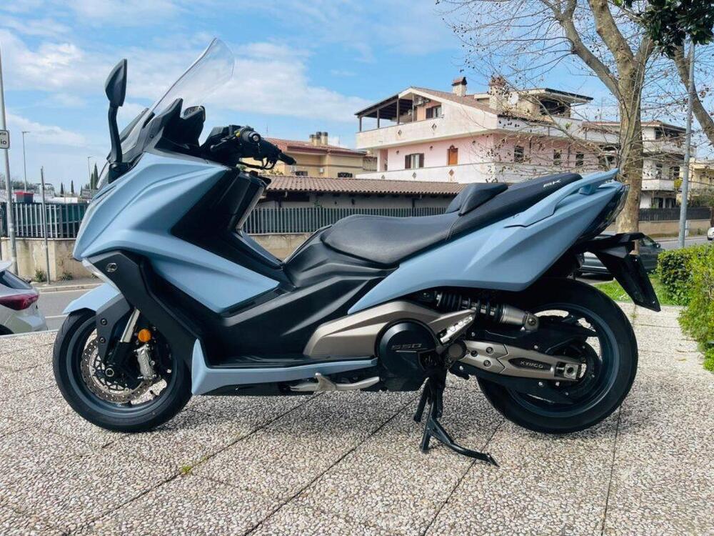 Kymco AK 550 Premium (2023 - 25) (11)