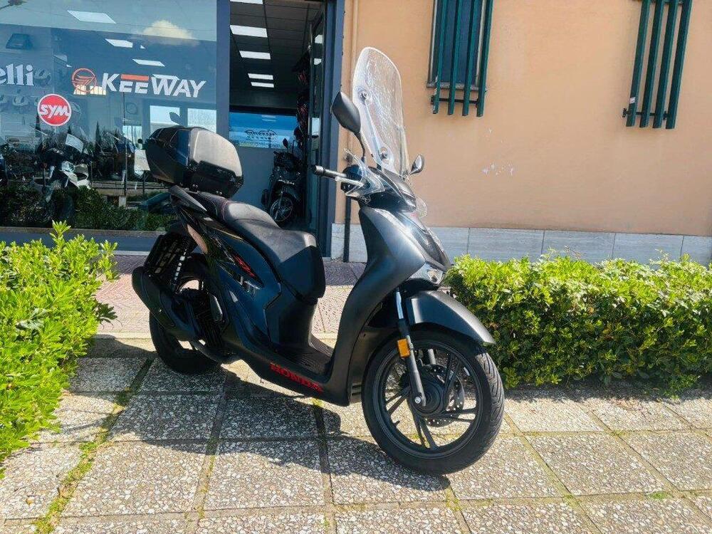 Honda SH 150i (2024 - 25) (4)