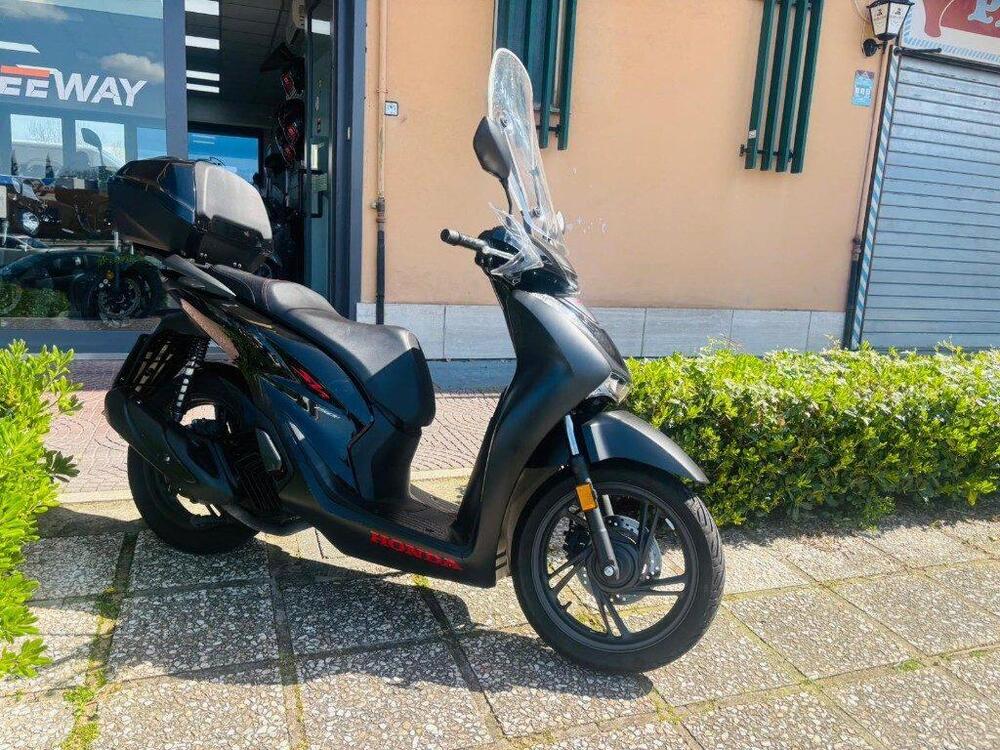 Honda SH 150i (2024 - 25) (5)