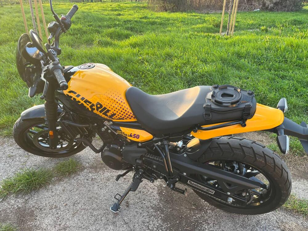 Royal Enfield Guerrilla 450 (2024 - 26)