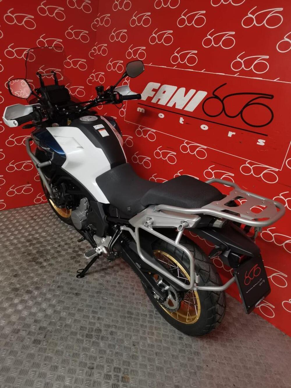 CFMOTO 700MT Adventure (2025 - 26) (4)