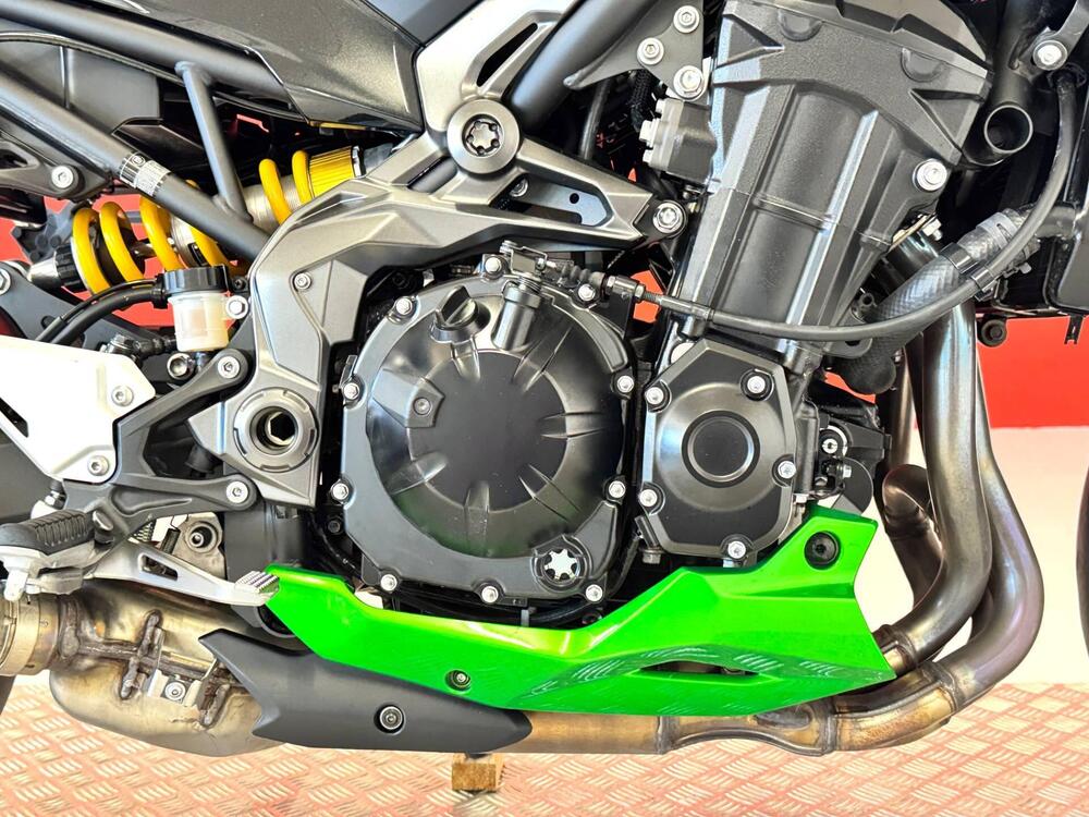 Kawasaki Z 900 SE (2022 - 24) (10)