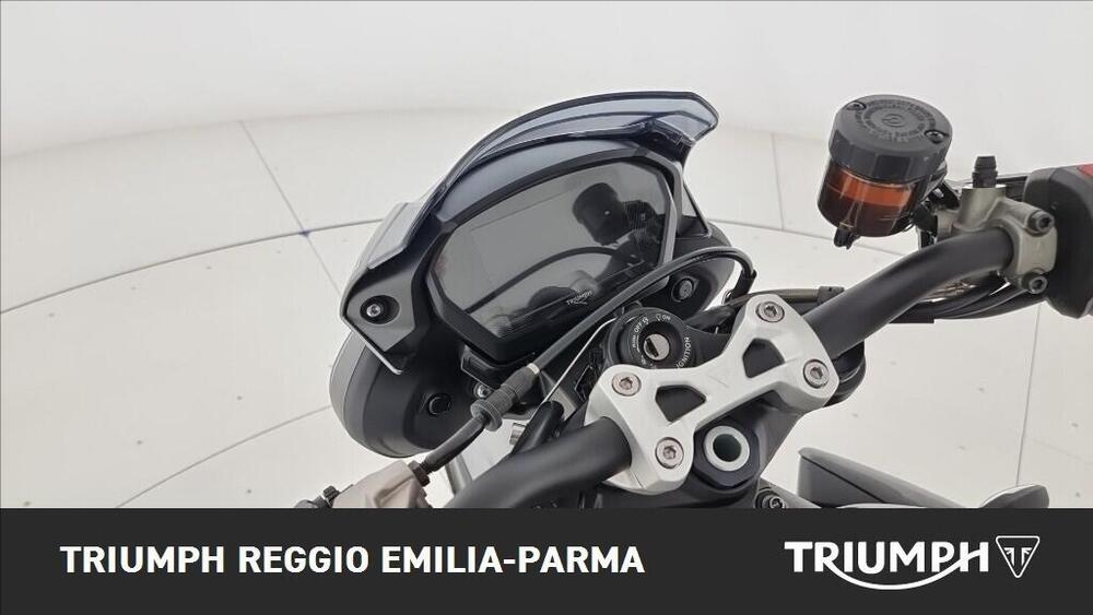 Triumph Street Triple RS (2020 - 22) (9)