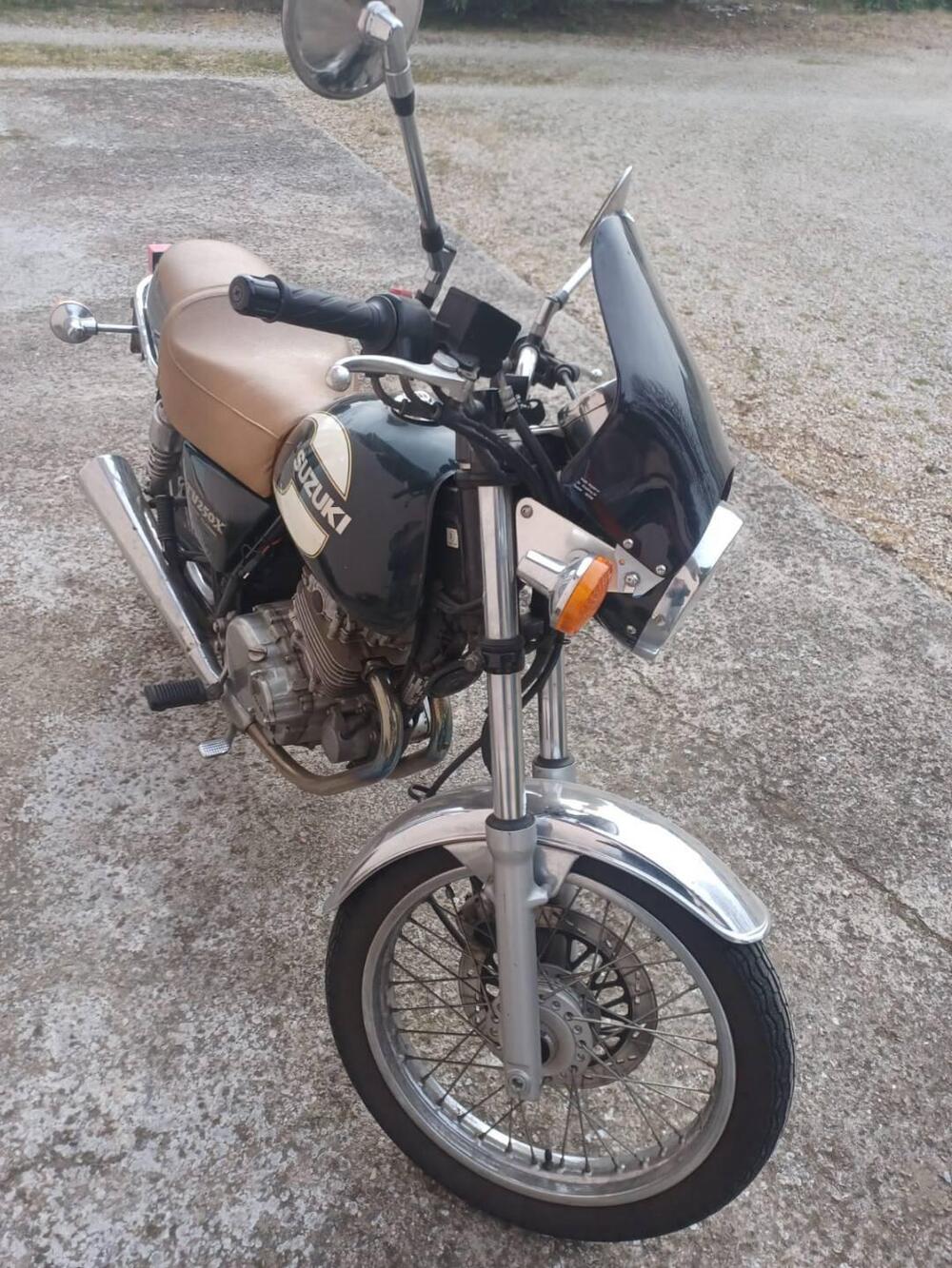 Suzuki TU 250 X (1997 - 03) (4)