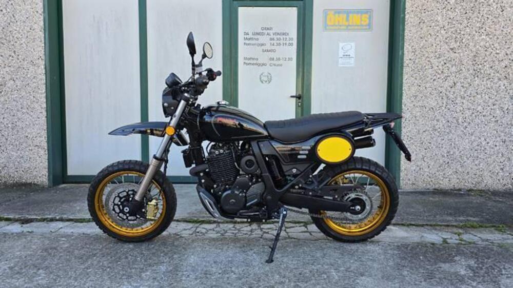 Swm Silver Vase 650 (2025 - 26) (5)