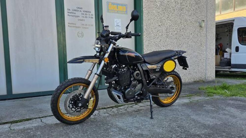 Swm Silver Vase 650 (2025 - 26) (4)