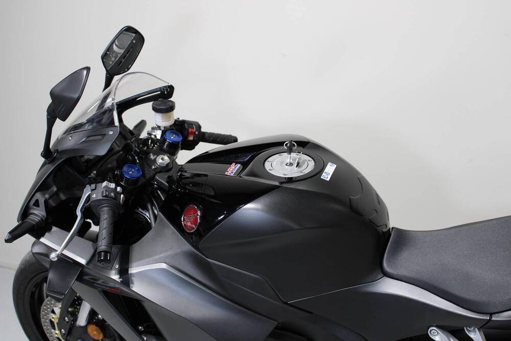 Honda CBR 600 RR (2024 - 26) (5)