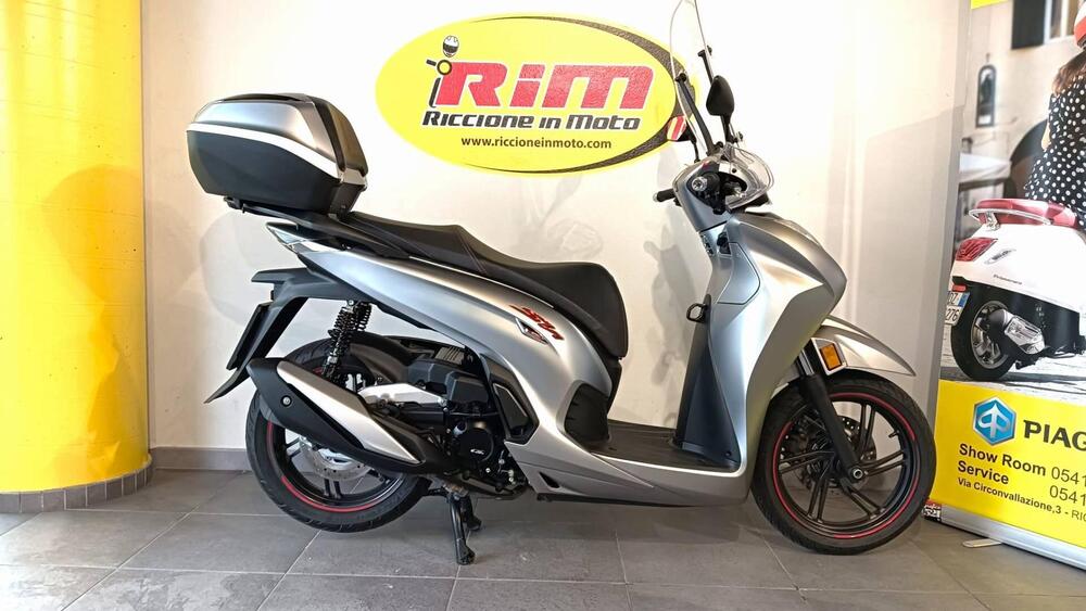 Honda SH 350 Sport (2021 - 24) (2)