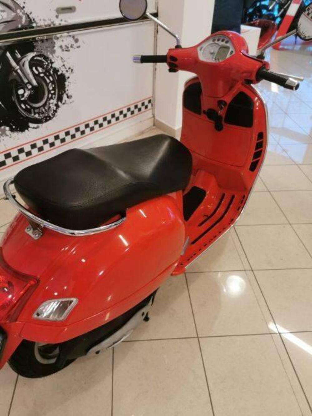 Vespa GTS 250 i.e. (4)