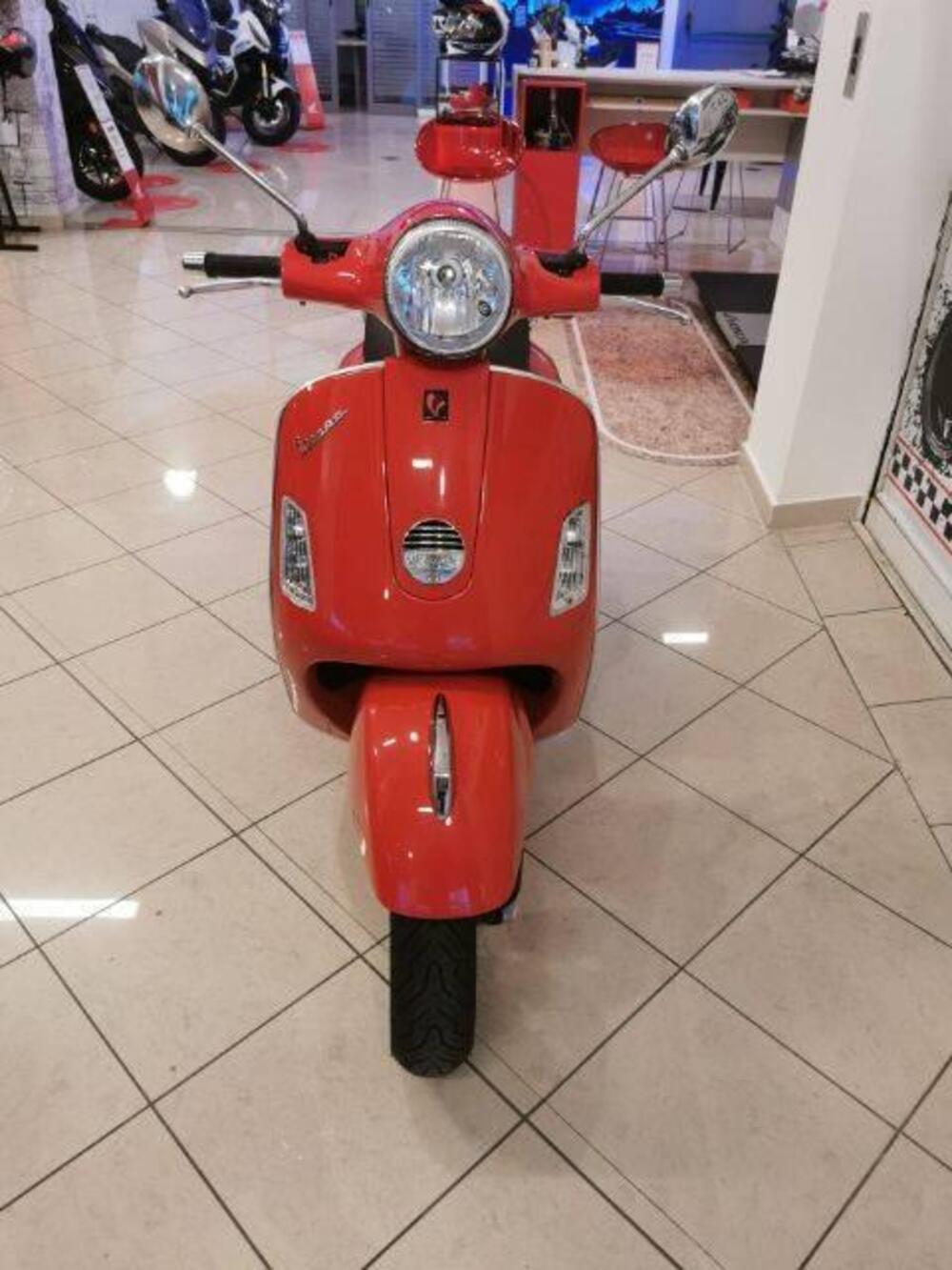 Vespa GTS 250 i.e. (6)