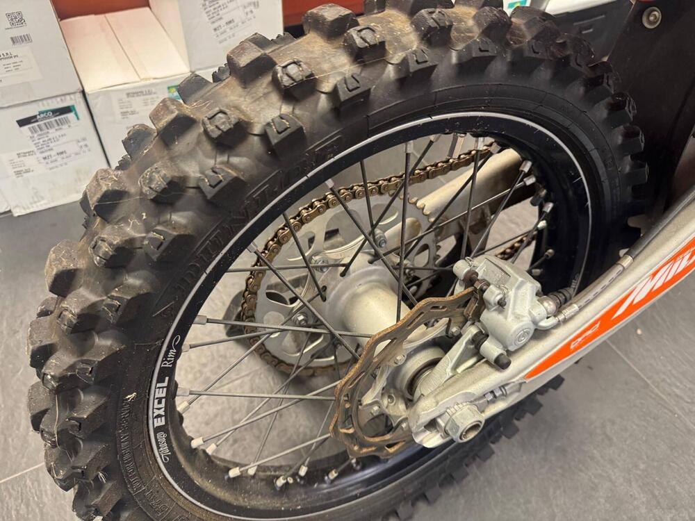 KTM 250 SX-F (2021) (3)